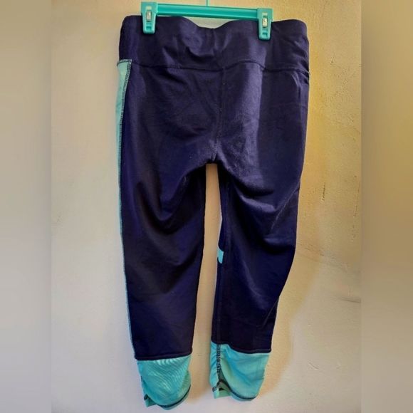 Active Capris Blue and Turquoise See Through Knee and Bottom Shorts Blue Green. - Picture 2 of 2